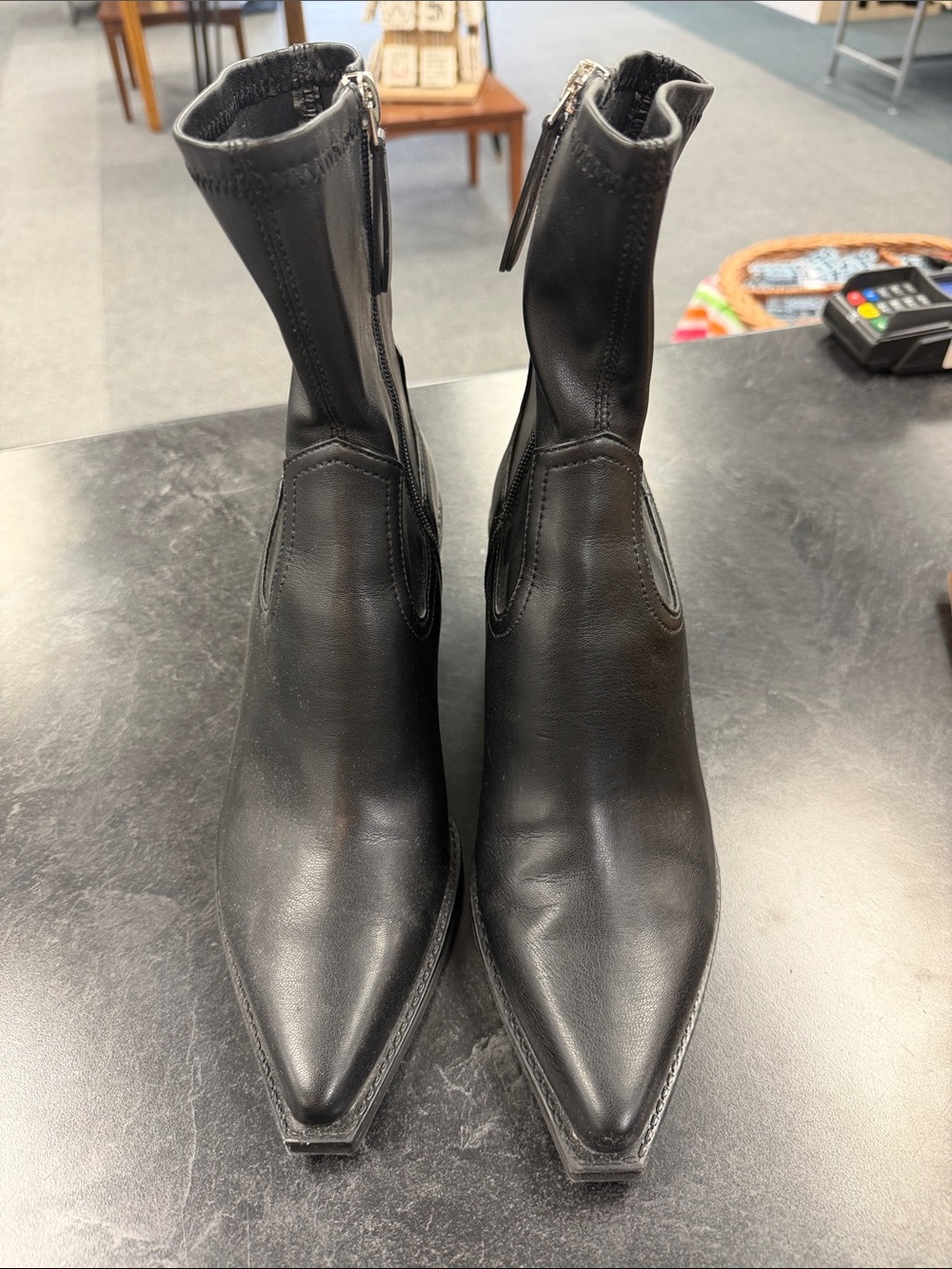 Black Leather Pointed Toe Men's Ankle Boots
